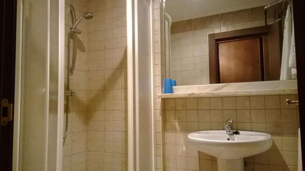 Hostal Patron Castañares de Rioja Δωμάτιο φωτογραφία
