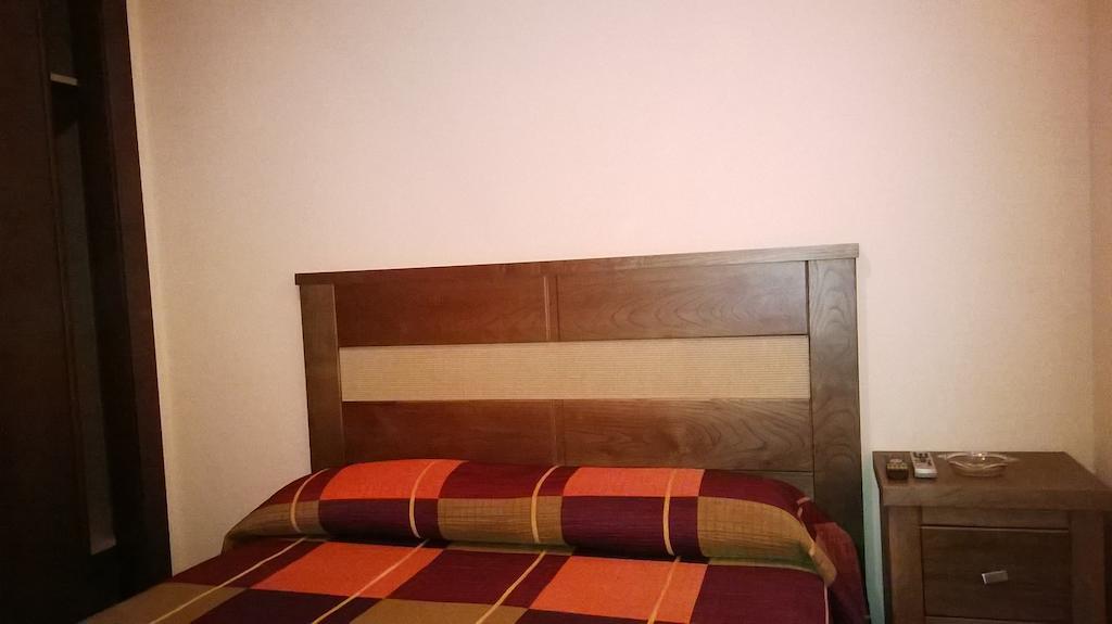 Hostal Patron Castañares de Rioja Δωμάτιο φωτογραφία