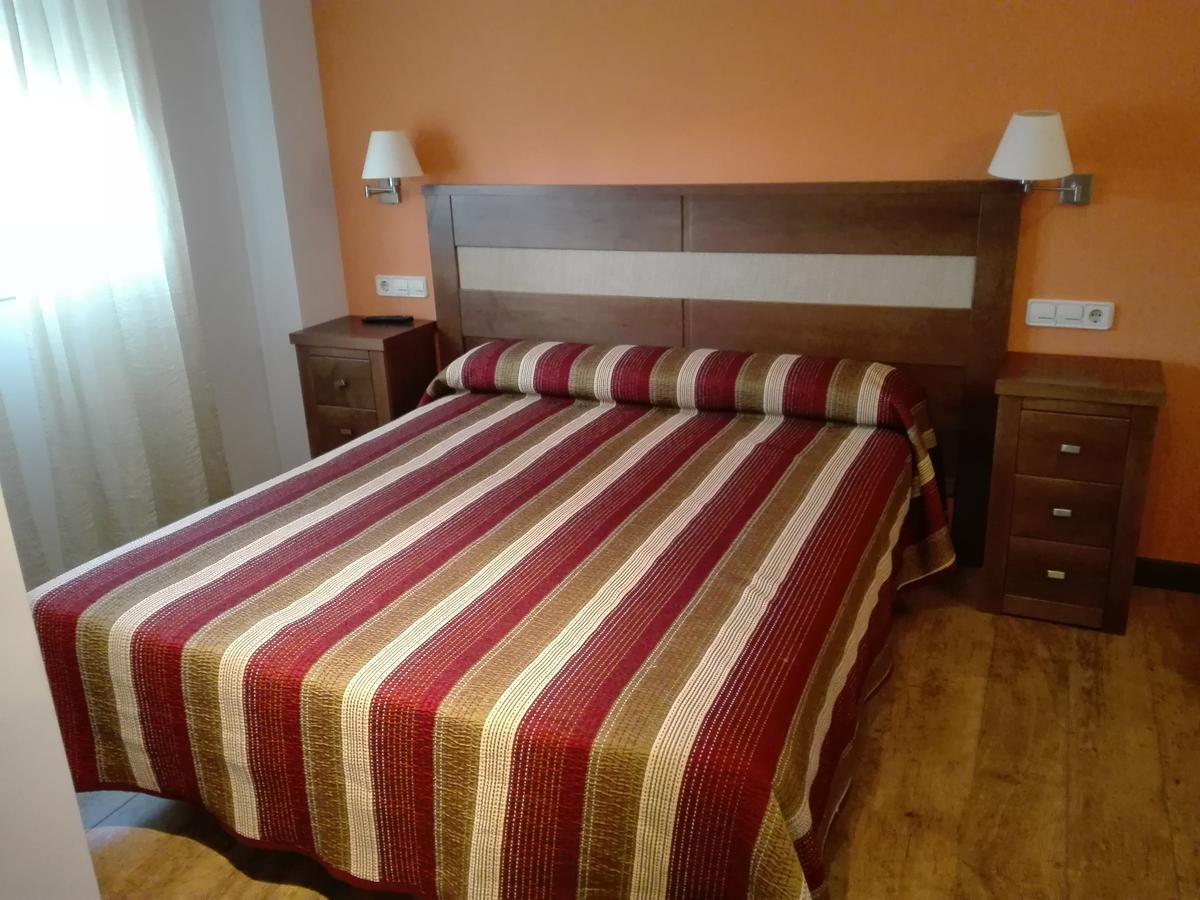 Hostal Patron Castañares de Rioja Εξωτερικό φωτογραφία
