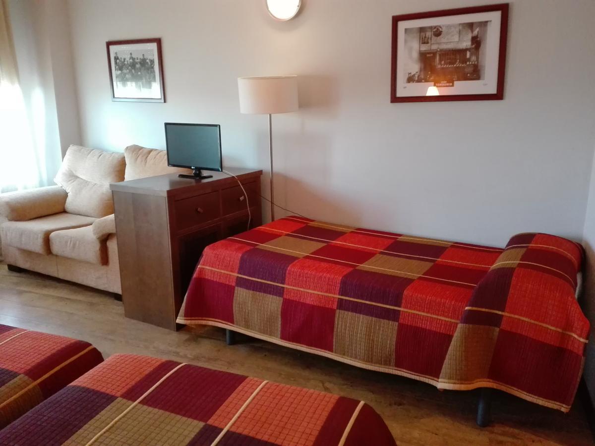 Hostal Patron Castañares de Rioja Εξωτερικό φωτογραφία